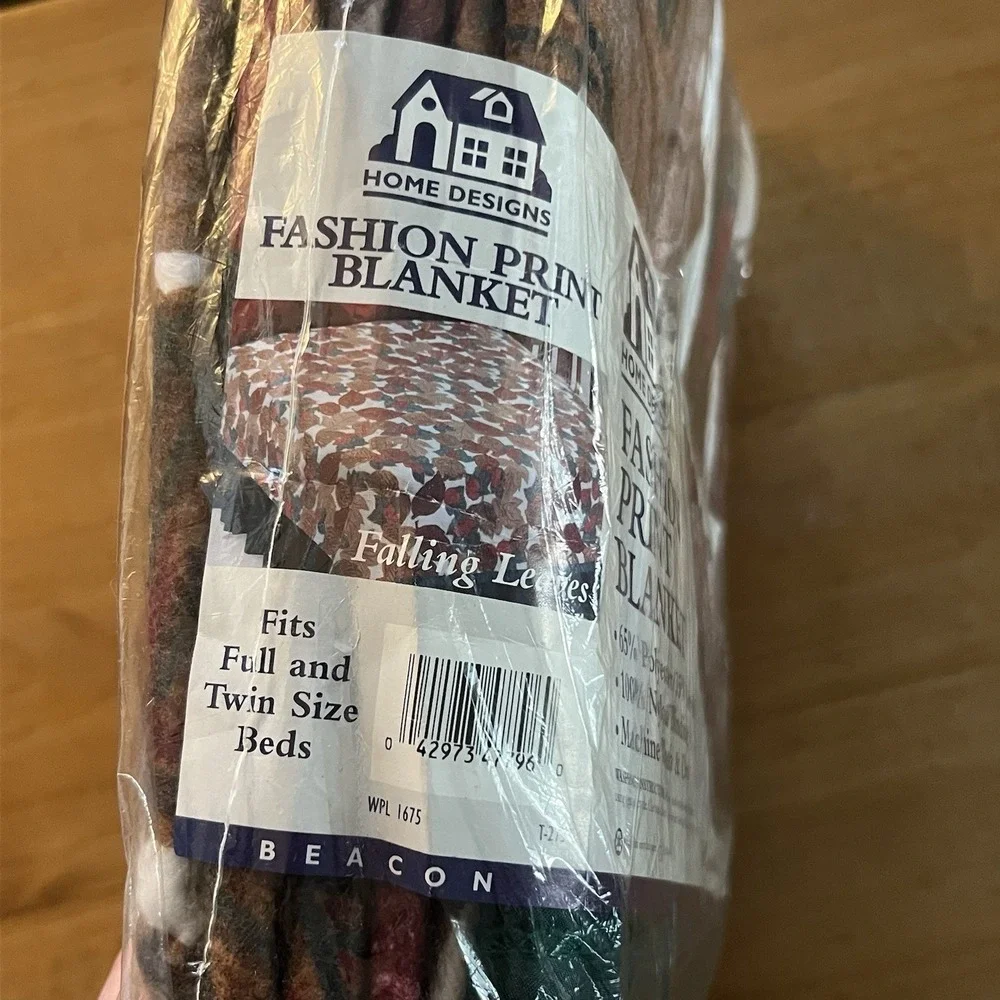 Vintage USA Home Designs Falling Leaves Blanket Twin Full 72x90 NIP NOS Rustic